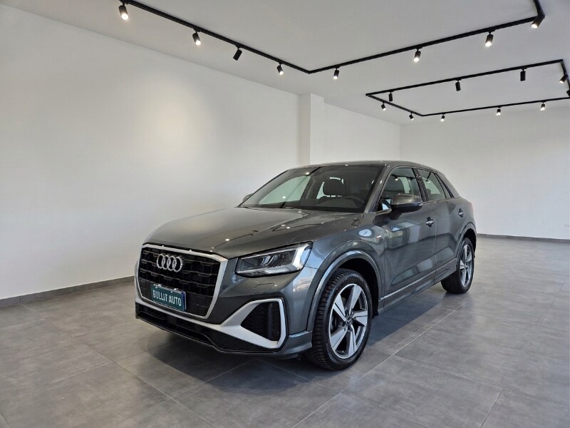 AUDI Q2