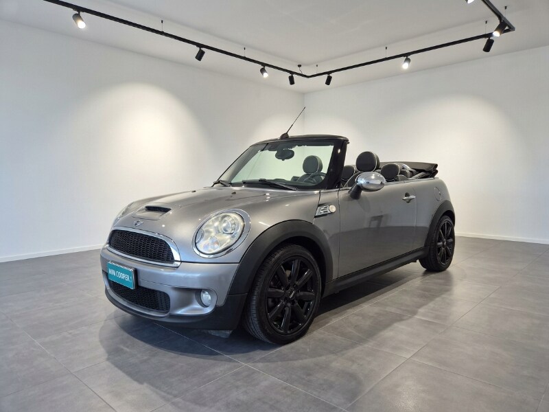 MINI Mini Cabrio   (R57)